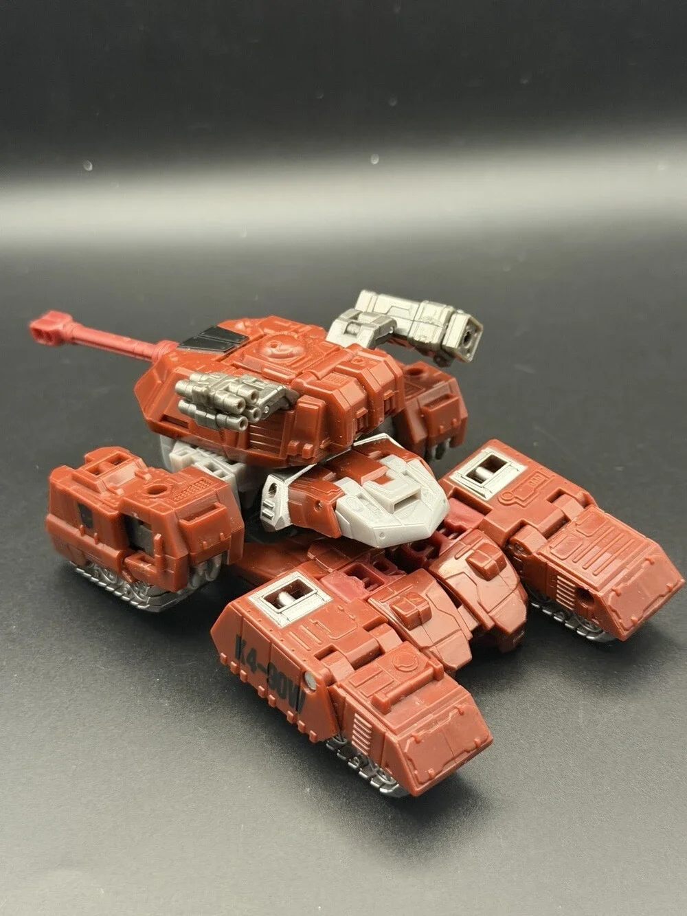 Transformers Generations Deluxe Class Warpath
